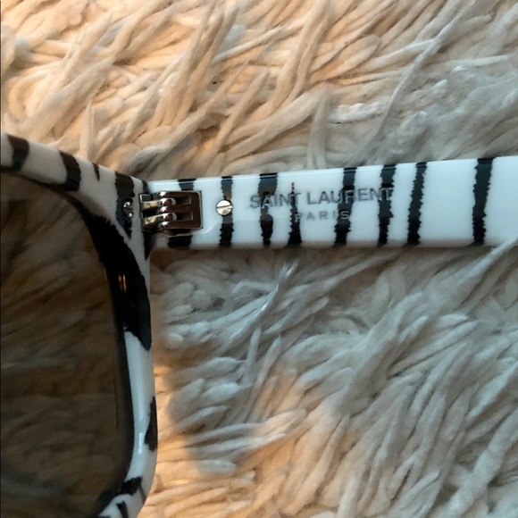 SAINT LAURENT SUNGLASSES - Picture 6 of 8